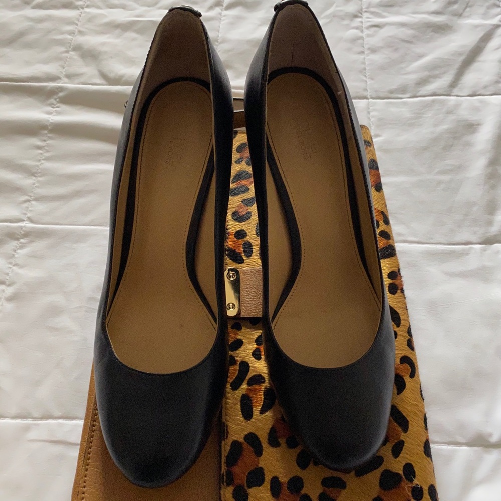 Michael Kors shoes SZ 8 1/2